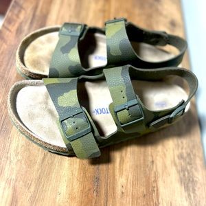 Birkenstocks Camo Women’s size 43
